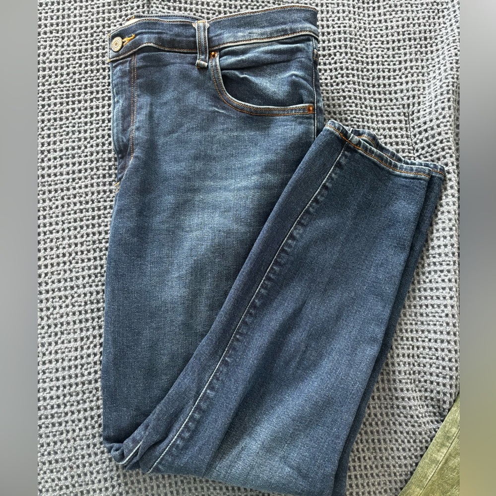 ABERCROMBIE & FITCH skinny High Rise Dark Wash Jeans